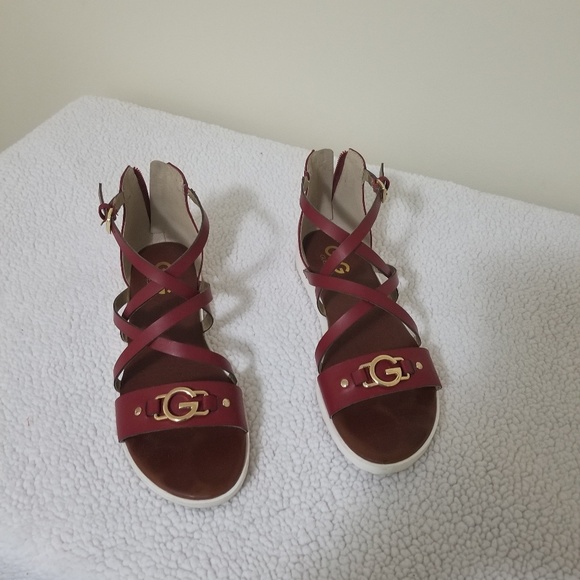 Size 8 Red Sandals - Picture 1 of 2